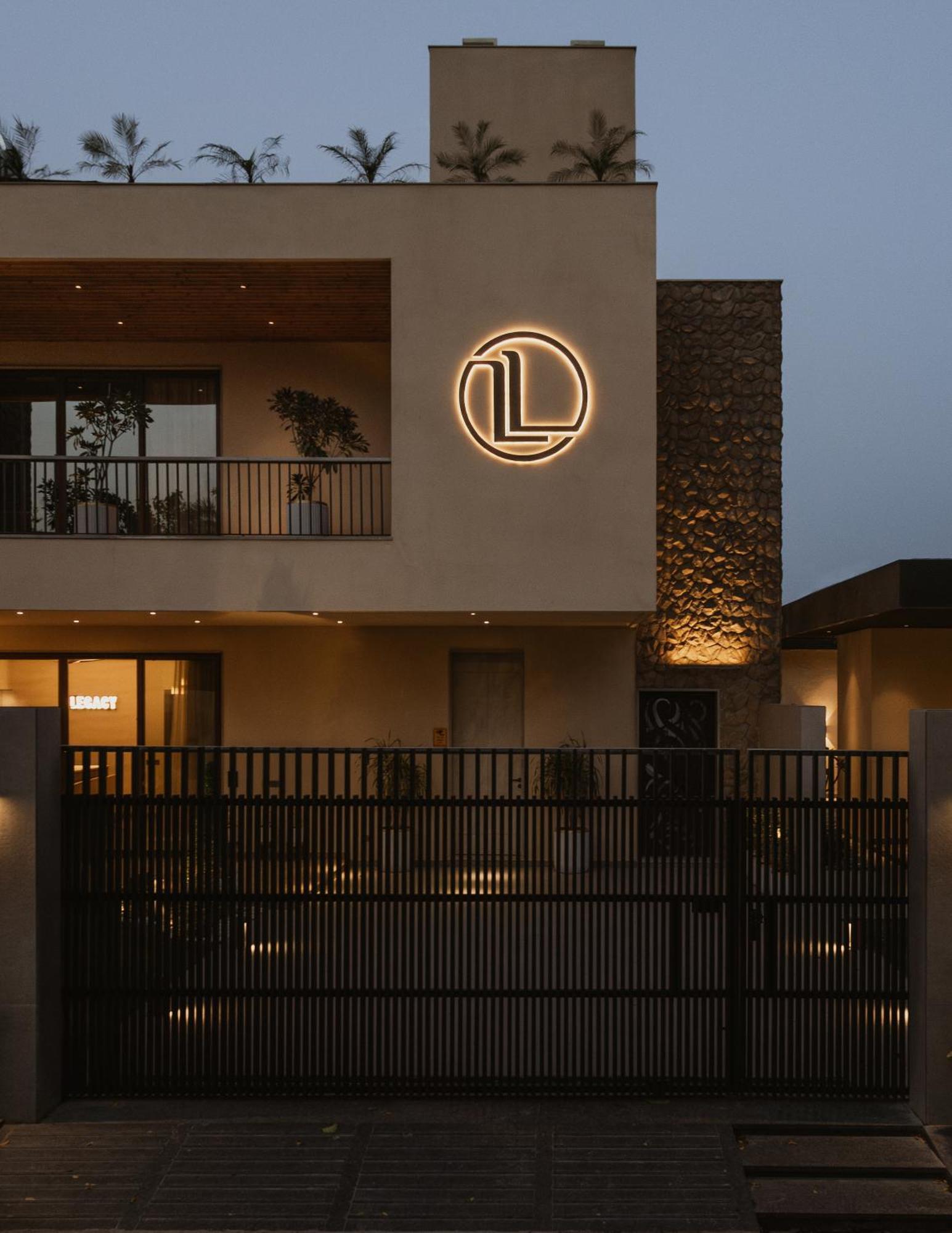 Luxury Lofts Hotell Amritsar Exteriör bild