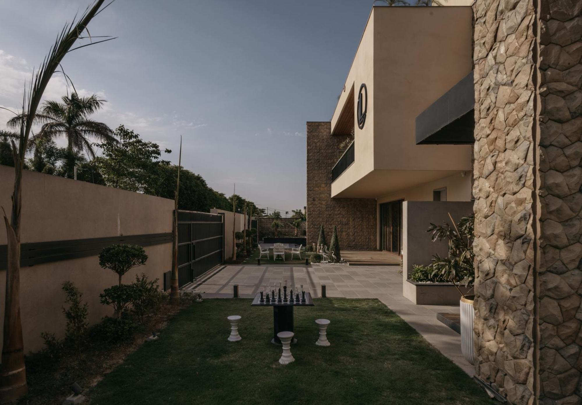 Luxury Lofts Hotell Amritsar Exteriör bild