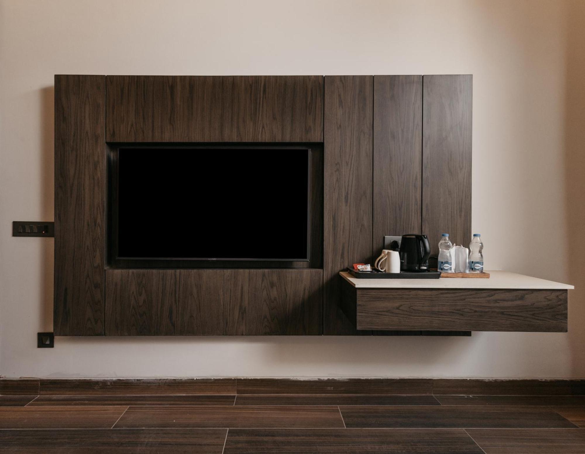 Luxury Lofts Hotell Amritsar Exteriör bild