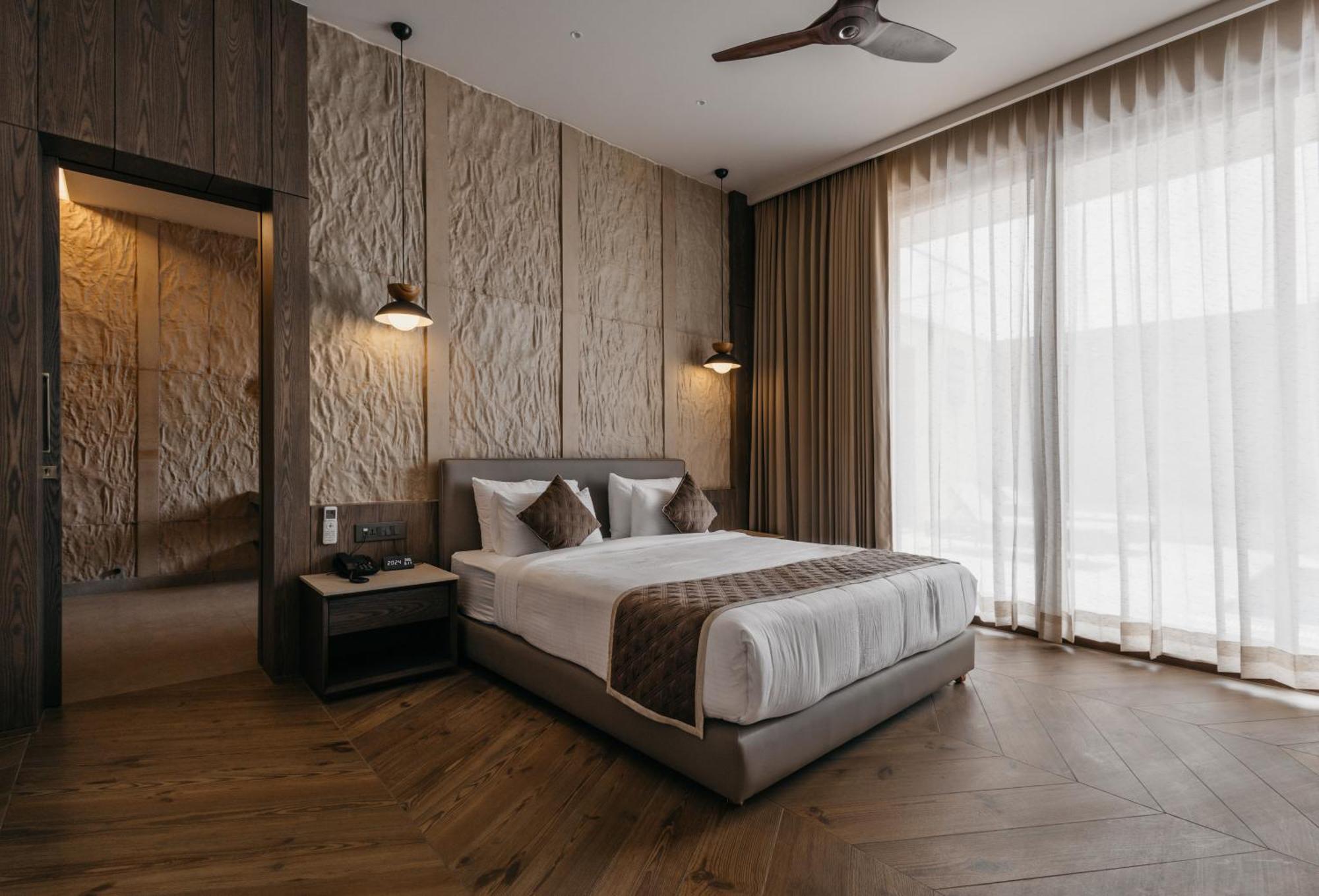 Luxury Lofts Hotell Amritsar Exteriör bild